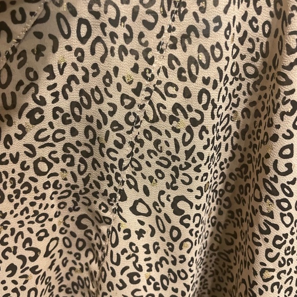 Umgee leopard print blouse, size small - Picture 4 of 4